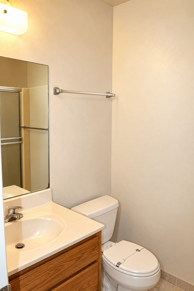 Building Photo - 3176 Shoshone Dr