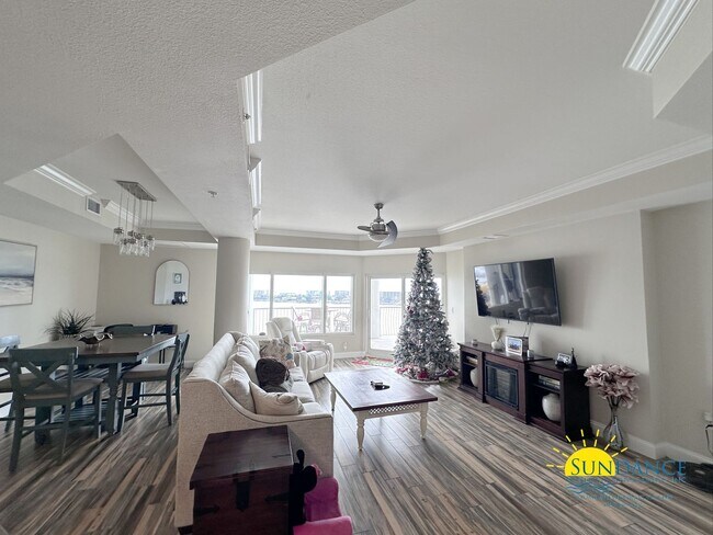 Building Photo - Stunning Waterfront 3 Bedroom Condo at Presidio Yacht Club!