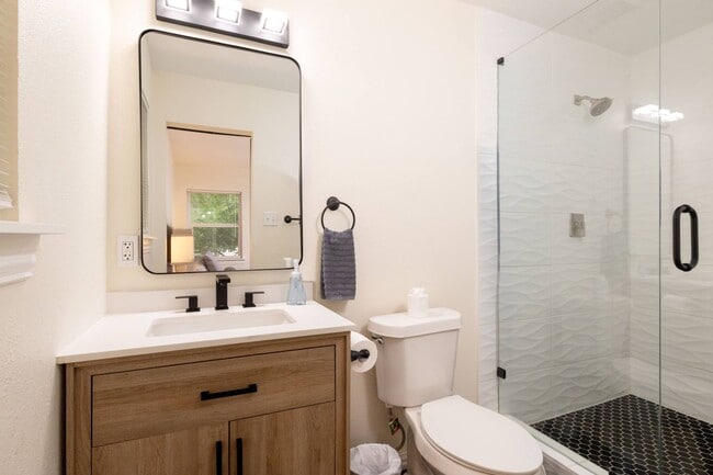 Building Photo - 7520 Sequoia Ct