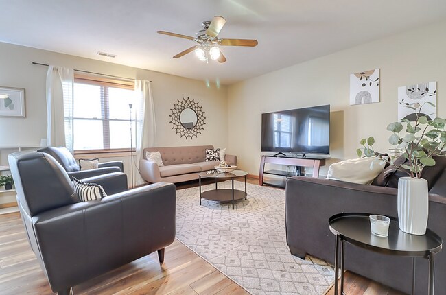 Building Photo - 3530 McLaughlin Dr