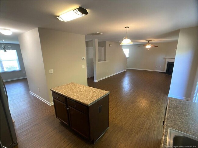 Building Photo - 364 Crane Way