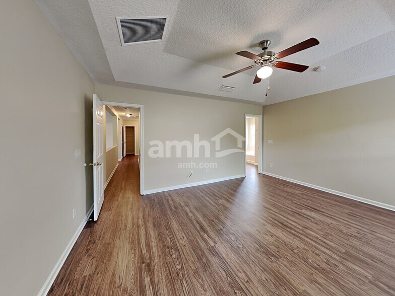 Building Photo - 76251 Long Pond Loop