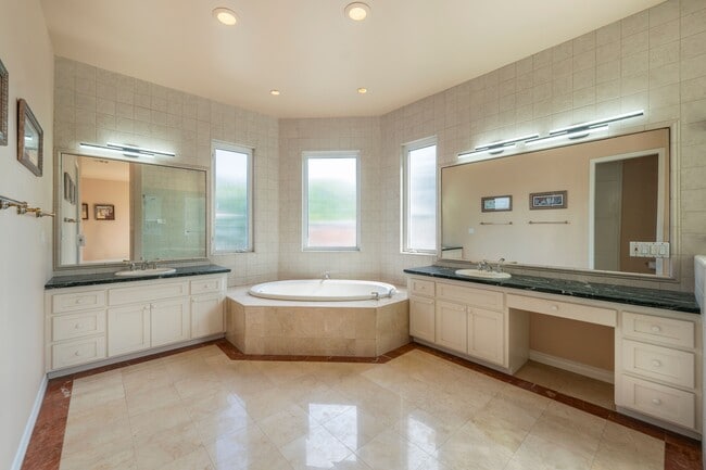 Building Photo - 1300 Elm Ave