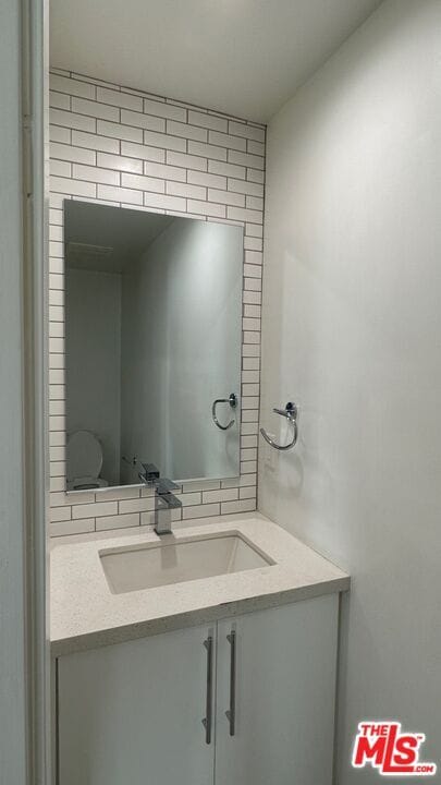 Building Photo - 5226 Satsuma Ave
