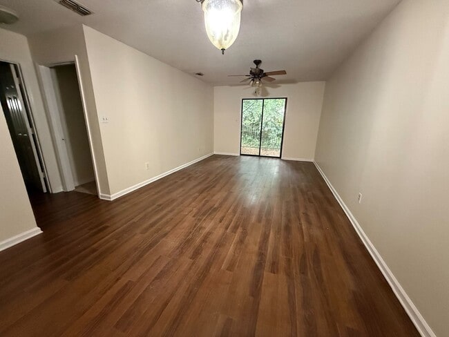 Building Photo - Prime Athens Location – 2BR Near UGA