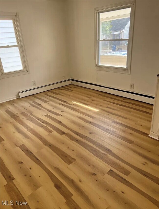 Building Photo - 13612 Bennington Ave