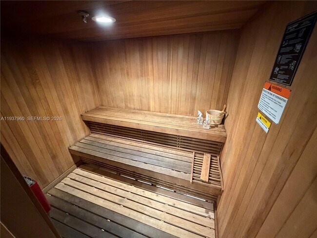 Building Photo - 400 Alton Rd