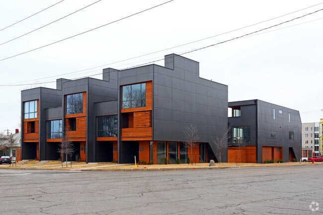 Primary Photo - Lisbon Lofts