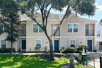 Building Photo - 1131 W 24th St