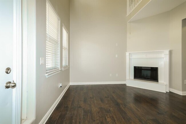 Building Photo - 11730 Twain Dr