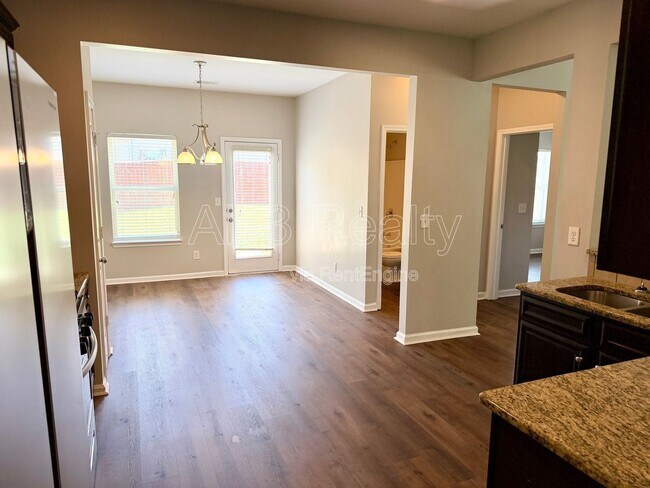 Building Photo - 7766 Flyaway Rd