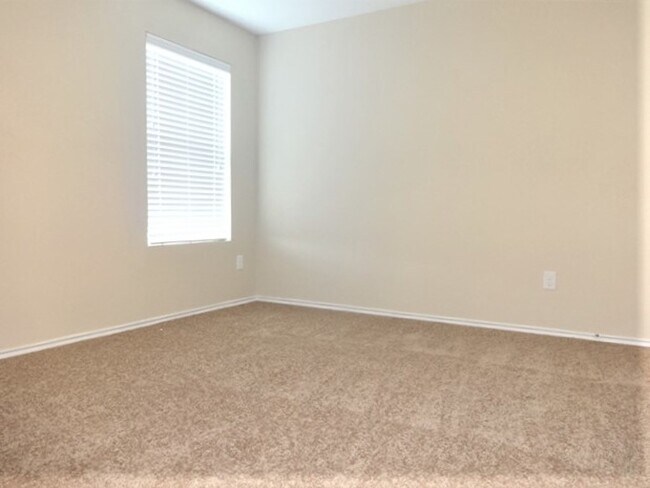 Building Photo - 20415 Shiloh Mist Ln