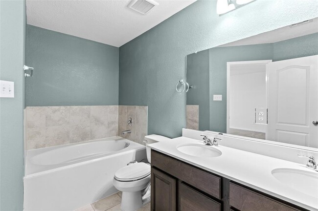 Building Photo - 4811 Ranleagh Ct