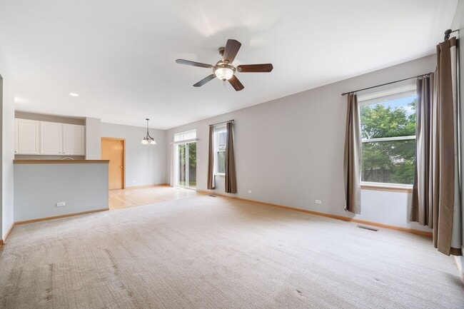 Building Photo - 2805 Overbeck Ln