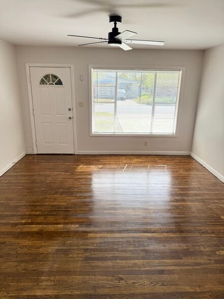 Building Photo - 720 Westway Ave