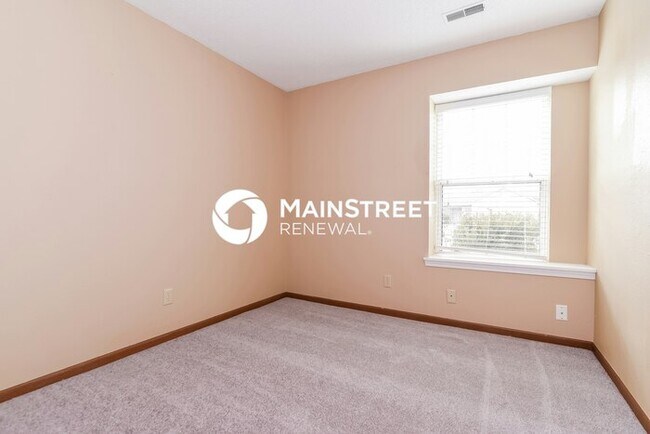 Building Photo - 3 Bedroom Pet-Friendly Home in Avon, IN with Main Street Renewal