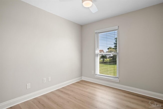 Building Photo - 4570 Yacht Harbor Dr