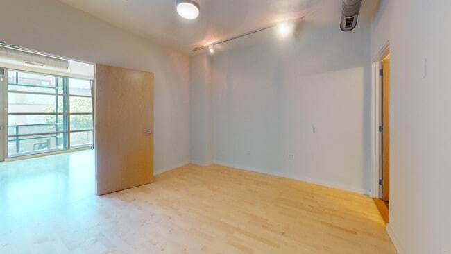 Building Photo - Stunning 1,300 Square Foot Two Bedroom W/ Private Balcony, Pets Welcomed Available Now!