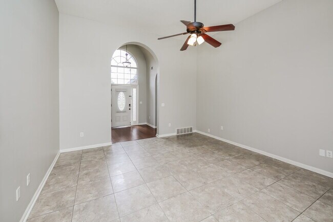 Building Photo - 5395 Philgrove Way