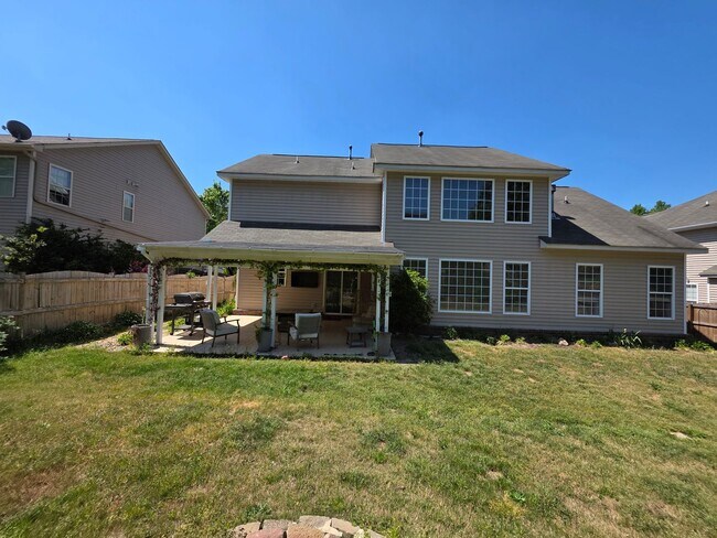 Building Photo - 177 Mill House Ln