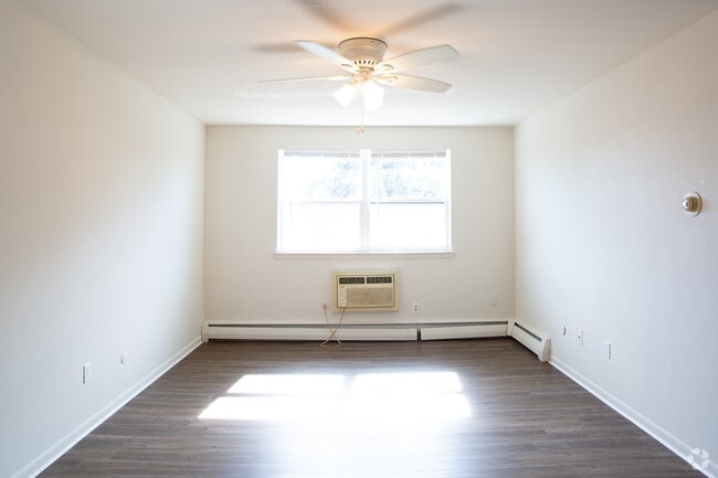 Living Space - The Communities of Norris Hills at Buttonwood Street