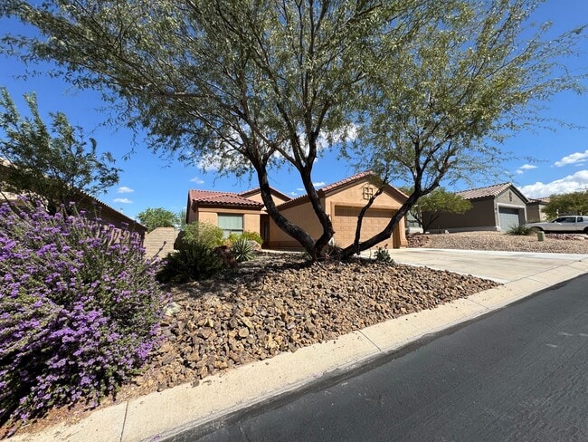 Building Photo - Luxurious Furnished Golf Course Short-Term Rental