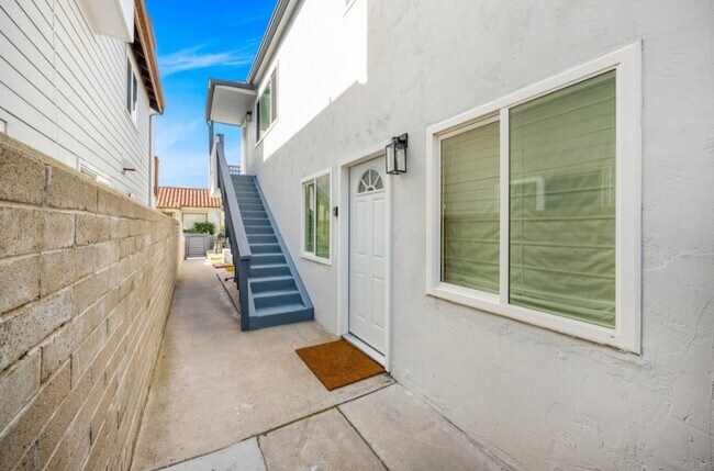 Building Photo - Newly Remodeled and Fully furnished- Missi...