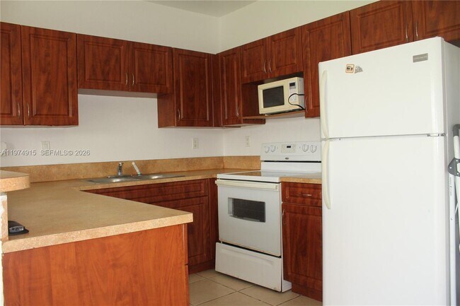 Building Photo - 10937 SW 181st Terrace