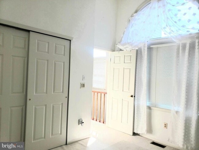Building Photo - 1132 Chanticleer
