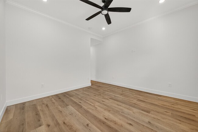 Building Photo - 808 Fortune St