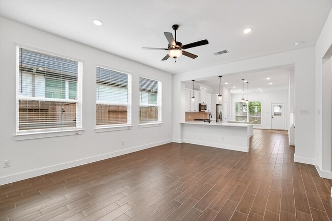 Building Photo - 295 Mallards Rim Dr