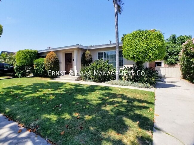 Primary Photo - 7619 Suva St