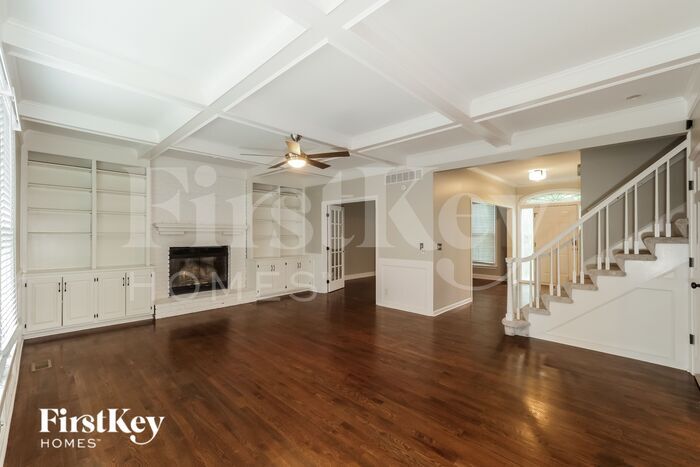 Building Photo - 8533 N Overland Dr