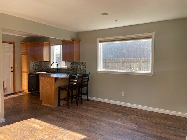 Building Photo - 2519 Aviation Dr