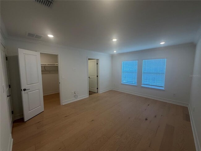 Building Photo - 1427 W Chestnut St