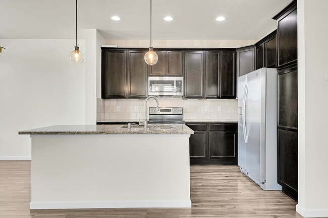 Building Photo - $3,150.00, 3 bed, 2 bath, located in Cente...