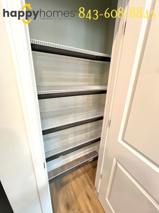 Building Photo - 3/2 Home in Saint John's Lake Located on John's Island