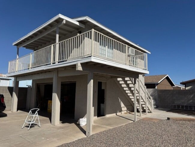 Building Photo - 4BR plus Bonus Room, 4 BA incls  Fully Furnished Casita, Garage, Colorado River!!