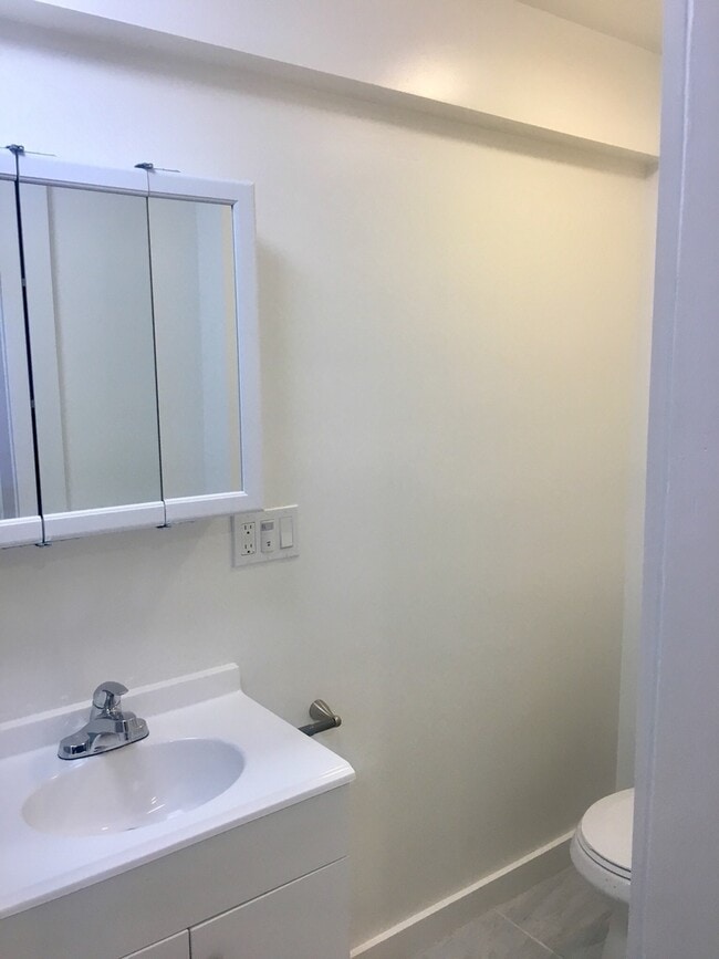 Building Photo - New Renovation! In-Law Unit