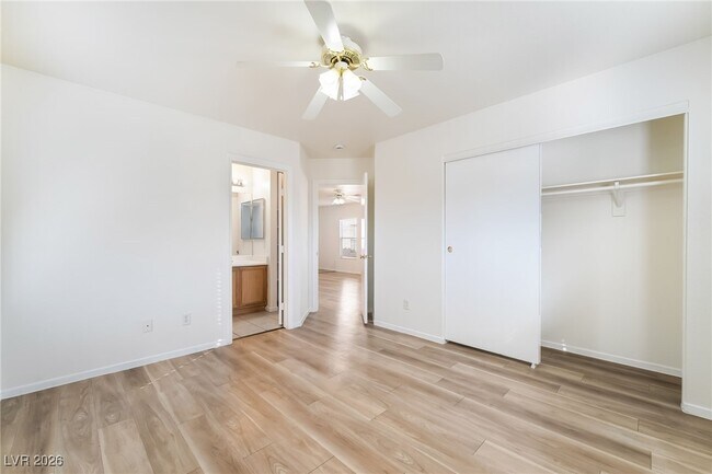 Building Photo - 5474 Jacobs Field St