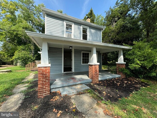 Building Photo - 1005 Manning Dr