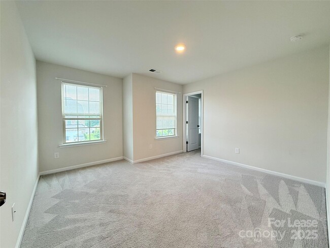 Building Photo - 17508 Snug Harbor Rd