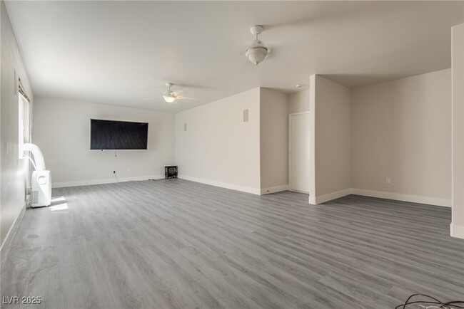 Building Photo - 3913 Diamond Ridge St