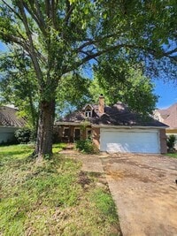 Building Photo - 542 S Deerfield Dr