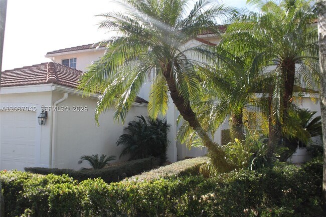 Building Photo - 2568 Jardin Dr