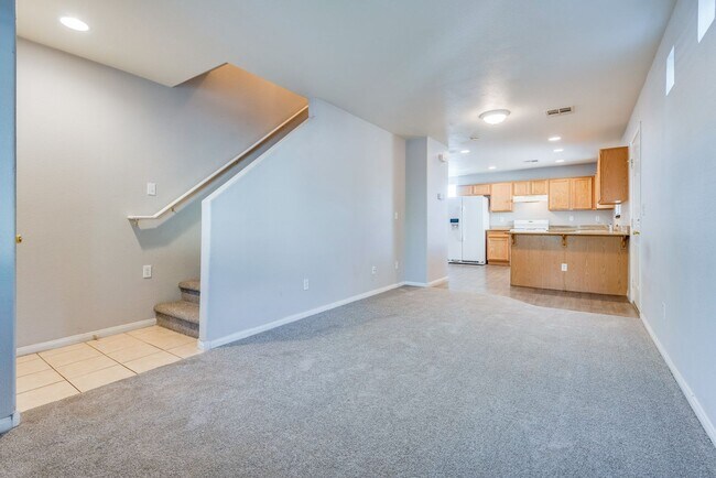 Building Photo - 5225 Shreve Ave