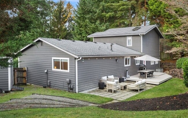 Building Photo - Fully Updated Home with Designer Kitchen, Spa-Style Primary Suite & Large Yard