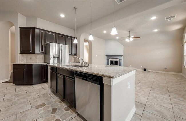 Building Photo - 13606 Mooring Pointe Dr