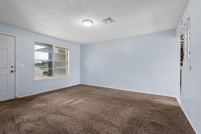 Building Photo - 3005 SE 51st St