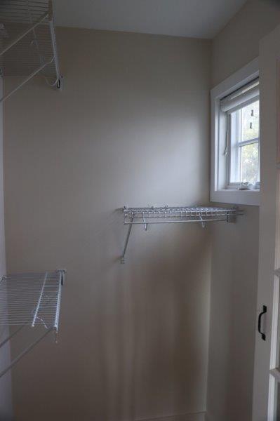 Building Photo - 300 Caroline St